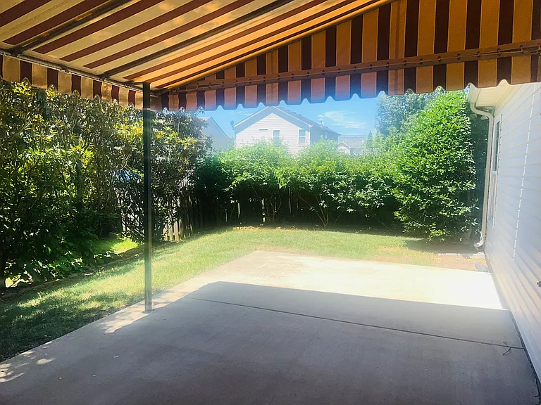 3601 Crossbrooke Dr — Photo 3