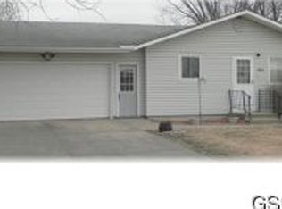 521 S South St, Akron, IA 51001