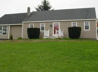 207 Sagendorf Rd, East Greenbush, NY 12061