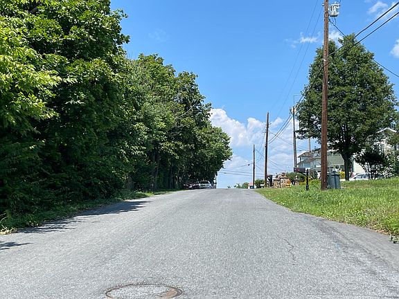 5th image of 147 Dodge Ave