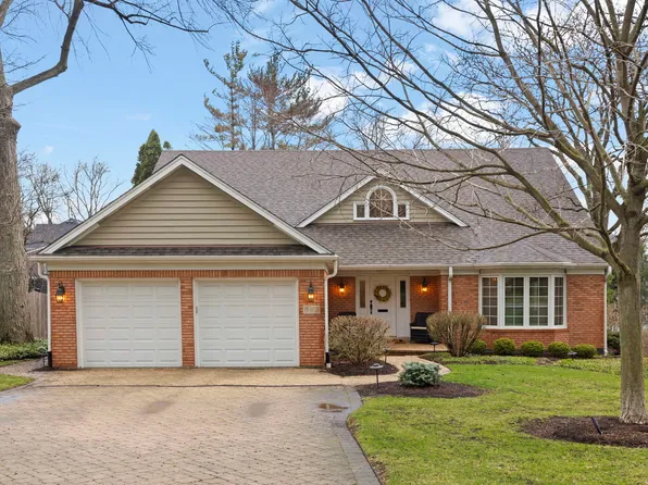 646 Highview Ave, Glen Ellyn, IL 60137