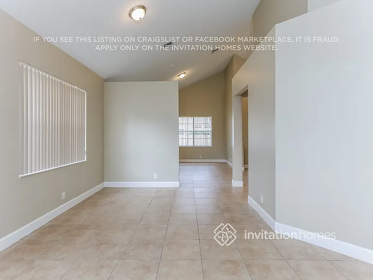 335 Cambridge Dr — Photo 4