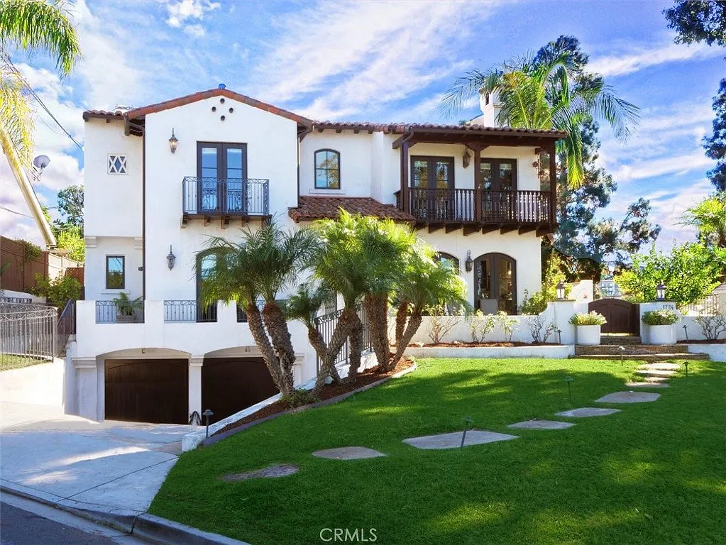 4 bed, 3200 sqft, $12,500 — Photo 2