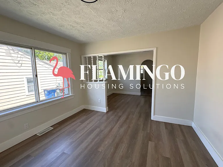 4033 Pleasant View Ave — Photo 2