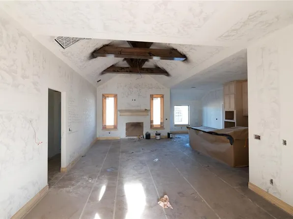 16008 Coneflower Dr, Edmond, OK 73013