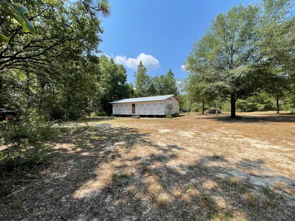 83 Danny Dr, Defuniak Springs, FL 32433