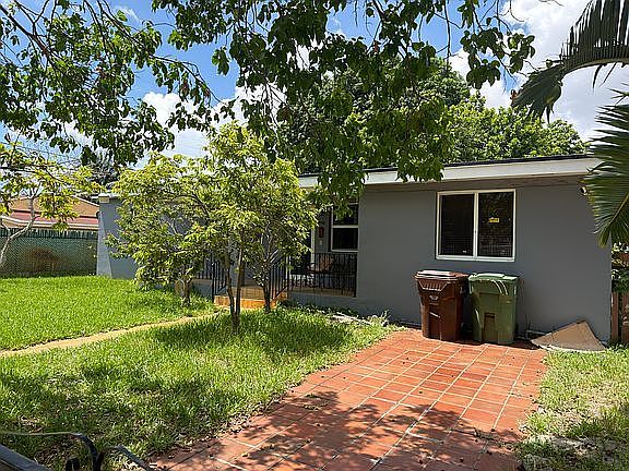 3rd image of 3962 E 1st Ave