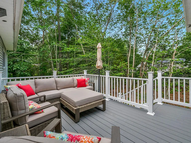 13 Dean Rd — Photo 42
