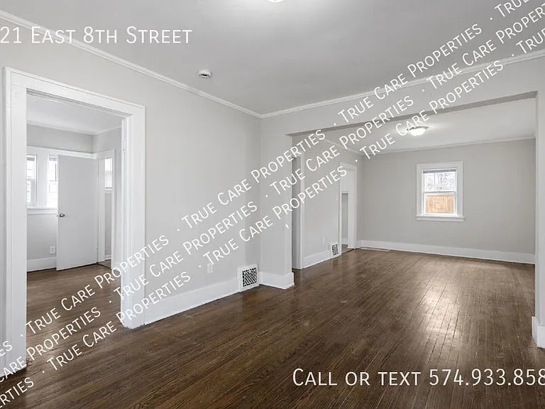 221 E 8th St — Photo 5