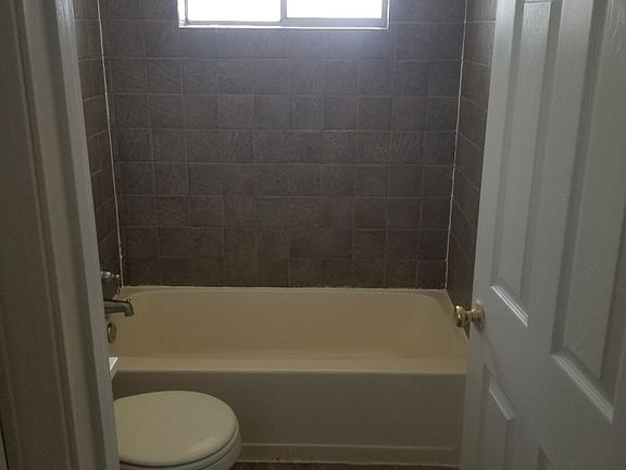 5th image of 11270 Liana Ln