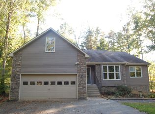 202 Stratford Cir, Locust Grove, VA 22508