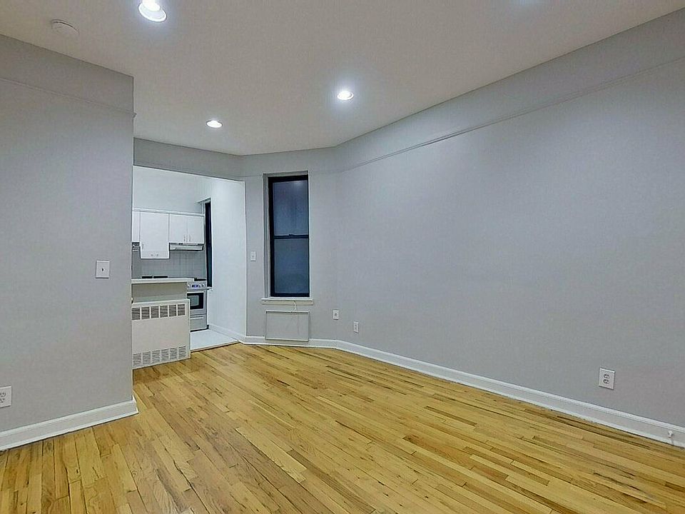 1st image of 514 E 88th St APT 3B