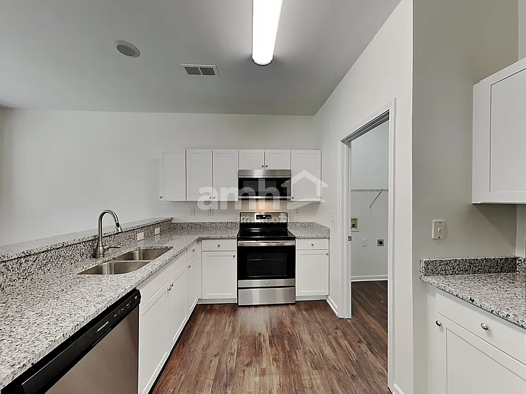 13520 Planters Row Dr — Photo 3