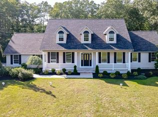 877 7th St, Hammonton, NJ 08037