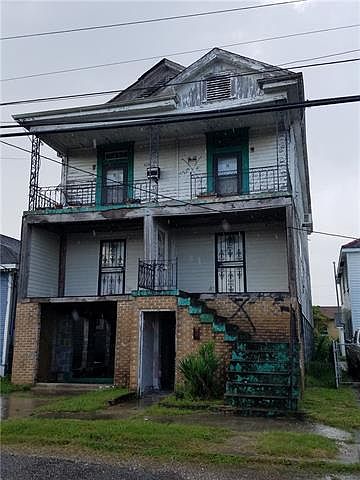 1st image of 3230A Pauger St