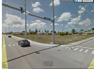 2932 Santa Barbara Blvd, Cape Coral, FL 33914