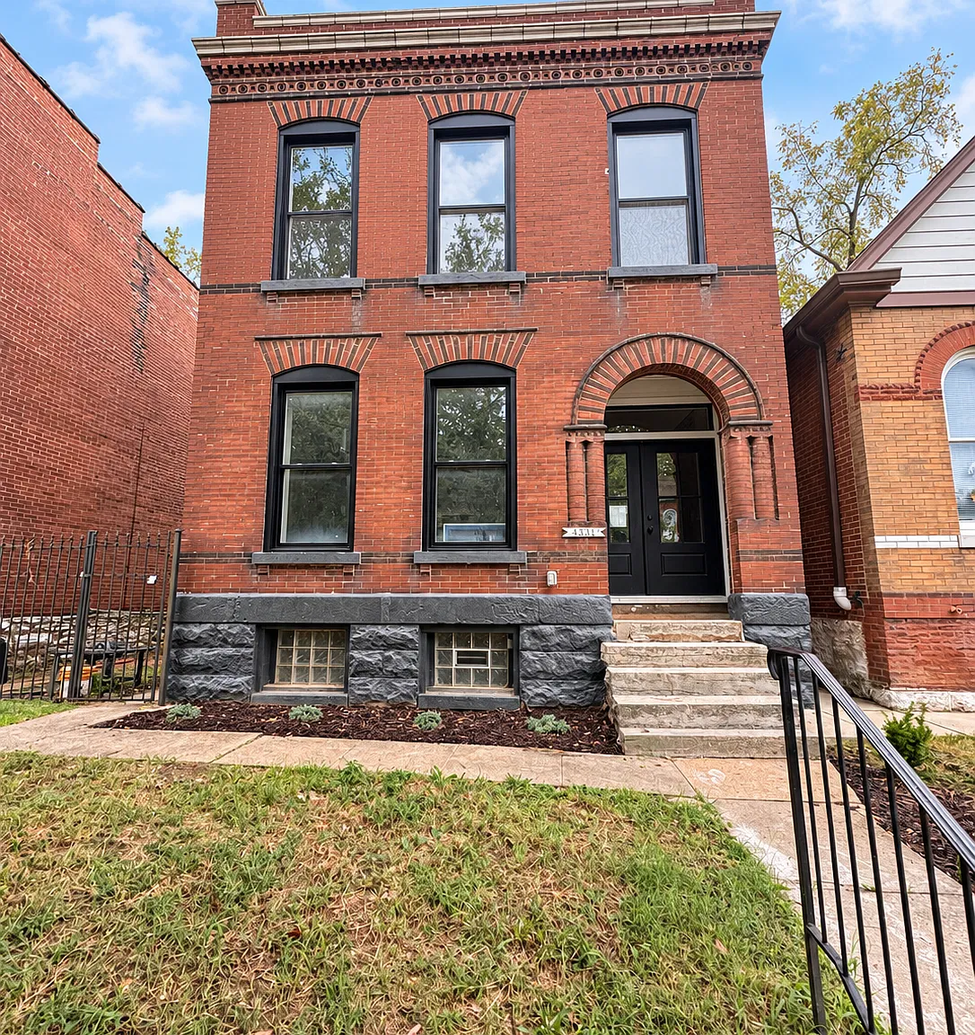 3 bed, 2.5 bath, 1980 sqft, $3,100 — Photo 1