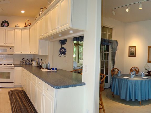 5th image of 2307 Marshwood Dr