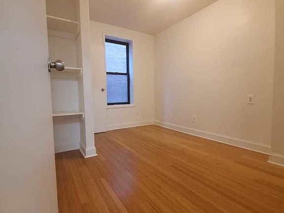 4th image of 280 E 21st St APT 4C