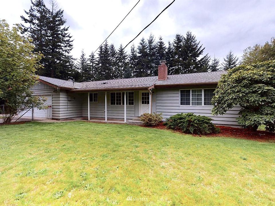 1st image of 1575 NE Roseway Ln