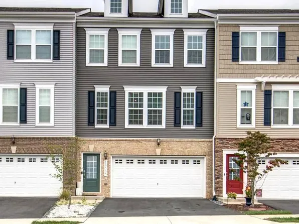 10563 Waterbury Woods Way, Manassas, VA 20112