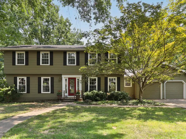 2926 S Versailles Avenue, Springfield, MO 65804