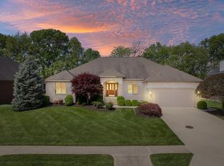 220 Hazy Ln, Greenwood, IN