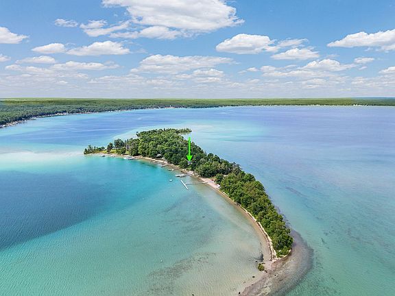 4th image of 38 Treasure Island Rd