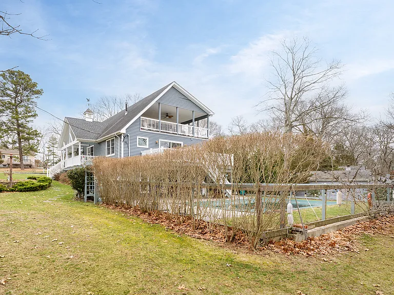 61 Atlantic Ave — Photo 1