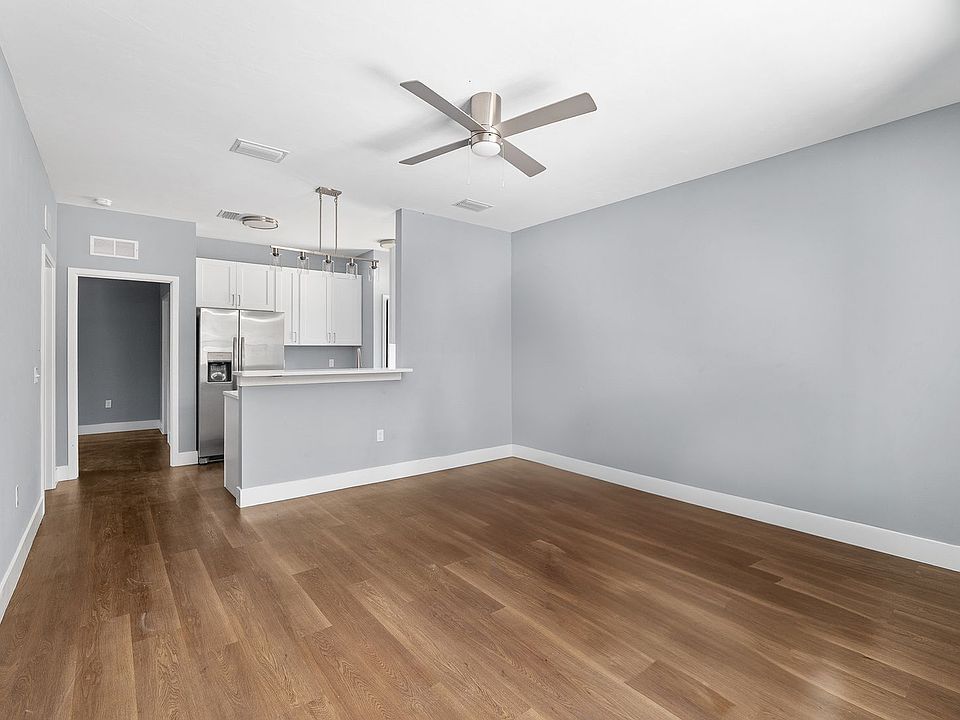 1st image of 426 NW 3rd Ave
