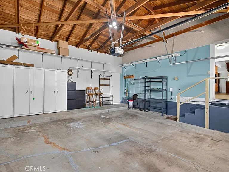 10401 Wystone Ave — Photo 49