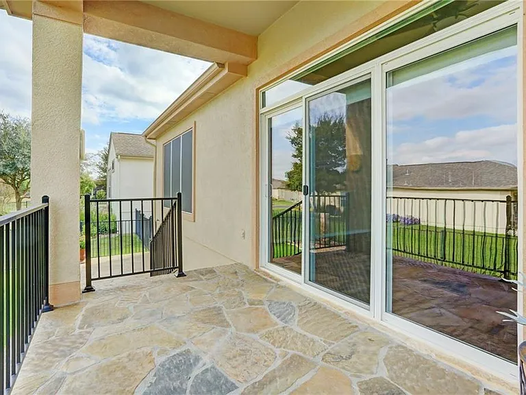 204 Monument Hill Trl — Photo 28