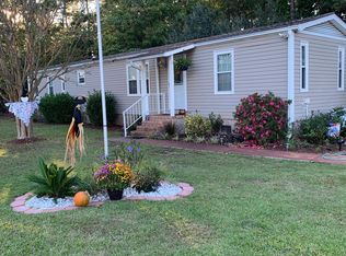 759 Garden Lake Dr, Murrells Inlet, SC 29576