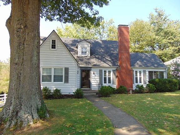 2nd image of 109 Eastway Dr