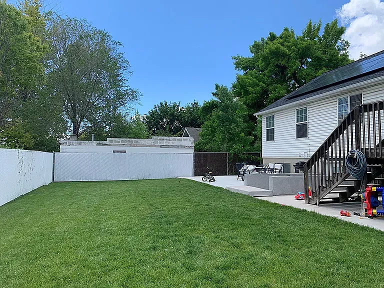 257 S Center St — Photo 18