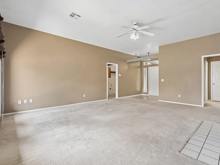 1708 Creekside Ct — Photo 9