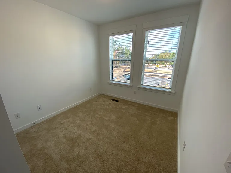 1110 Kiernan Grove Ln — Photo 43