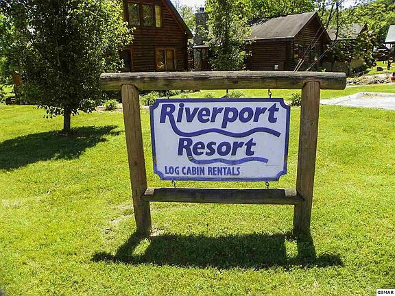 4th image of 2318 Riverport Way