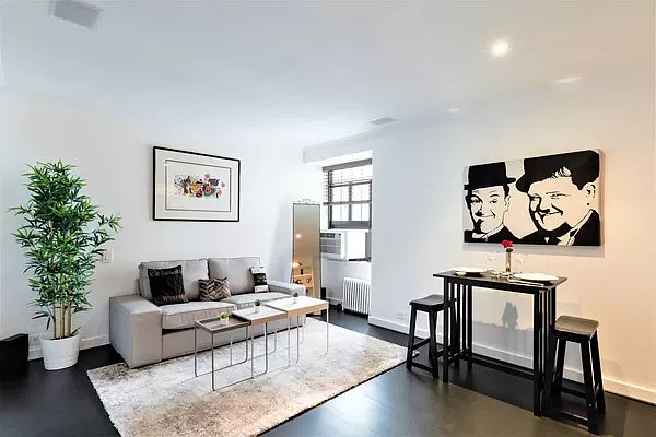 1st image of 25 Tudor City Pl APT 2115