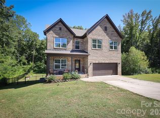10105 Greenwood Ct, Charlotte, NC 28215