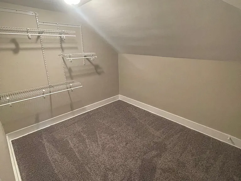 1113 Vine St — Photo 9
