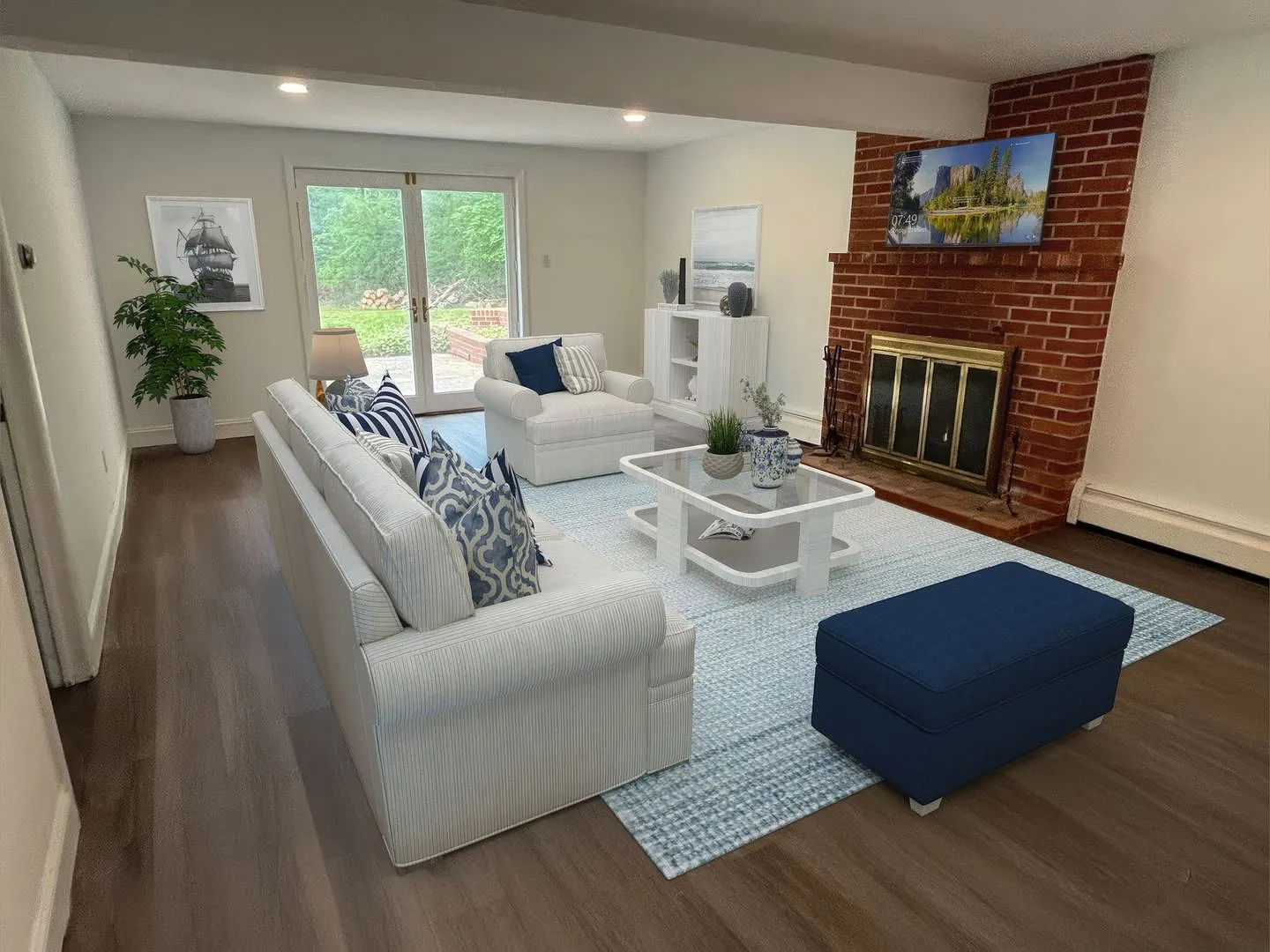 7 Bedroom 3.5 bath — Photo 3