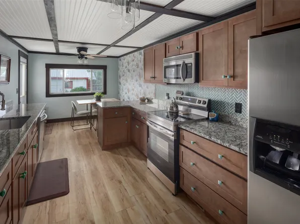 354 3rd Ave, Columbia Falls, MT 59912