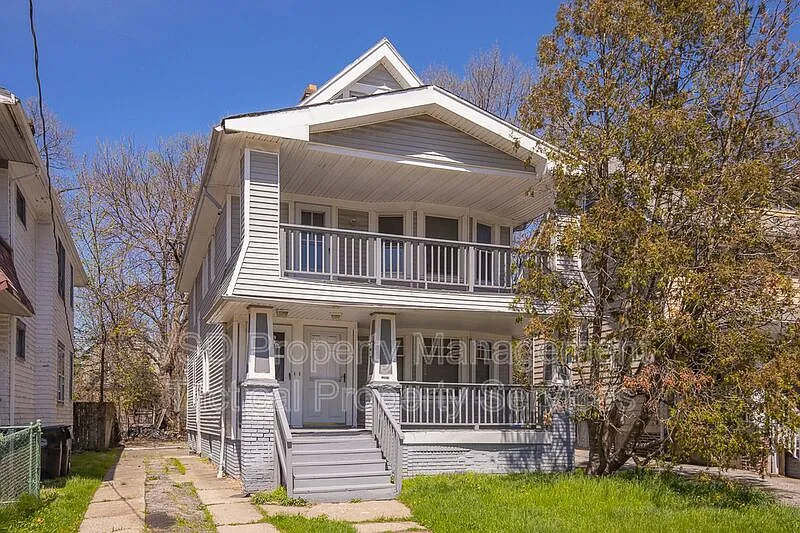 4 bed, 1.0 bath, 1423 sqft, $1,495 — Photo 3
