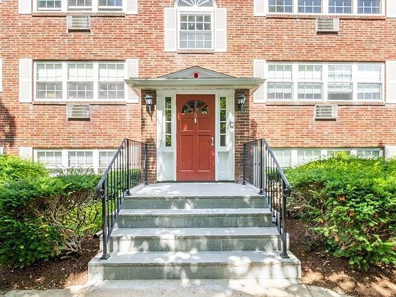 2nd image of 5 Cass St APT 12