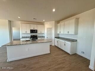 3rd image of 6014 E Ivory Coast Drive