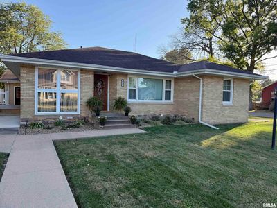 211 W Macarthur Ave, Lewistown, IL, 61542