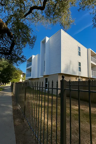 Nelson Court Photo 1