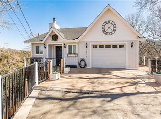 24710 Edelweiss Dr, Crestline, CA 92325