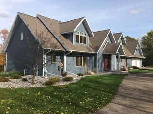 8175 Millie Hill Estates Dr, Iron Mountain, MI 49801